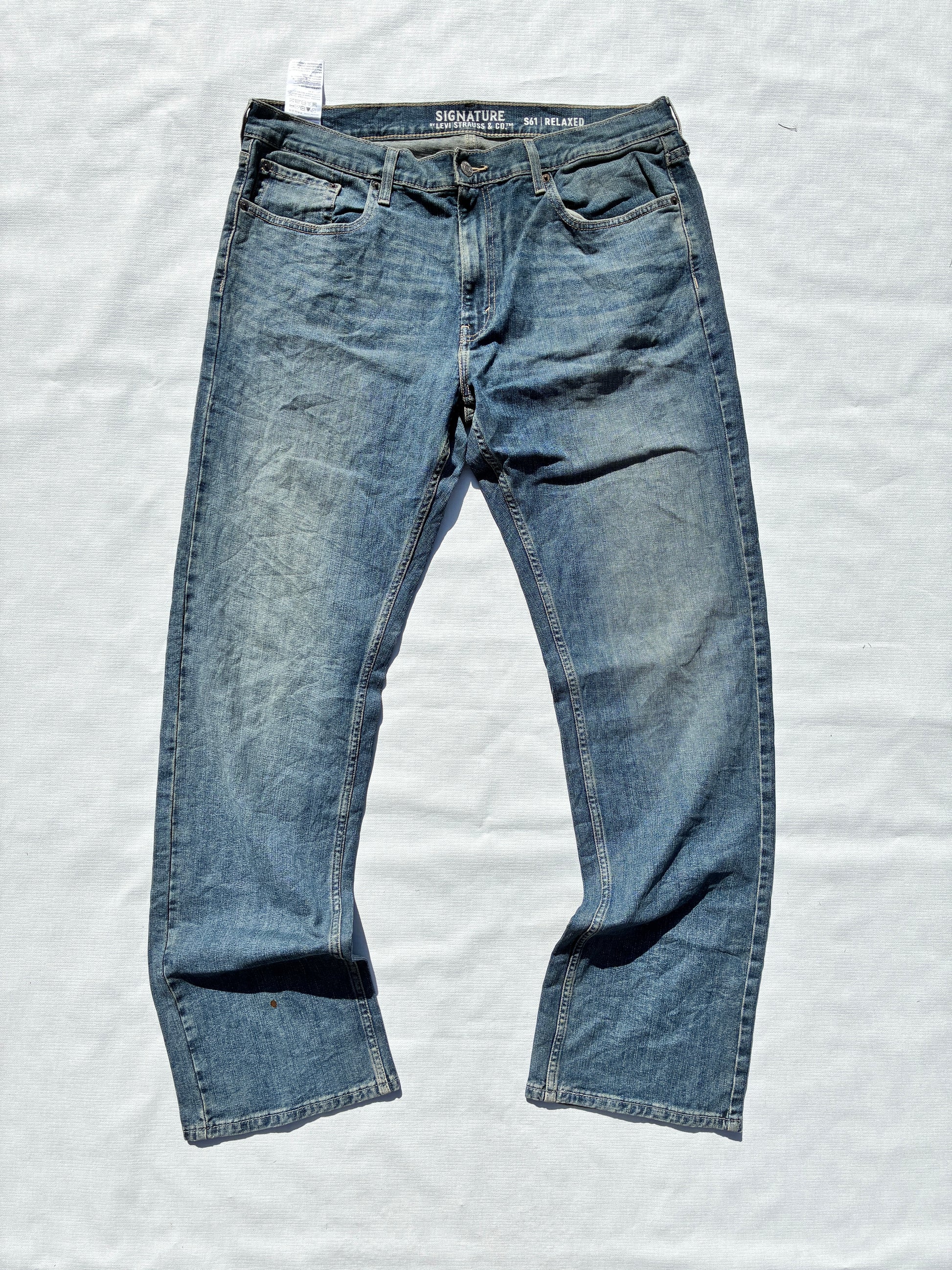 vintage Signature Levi's by Strauss Size 36 x 34