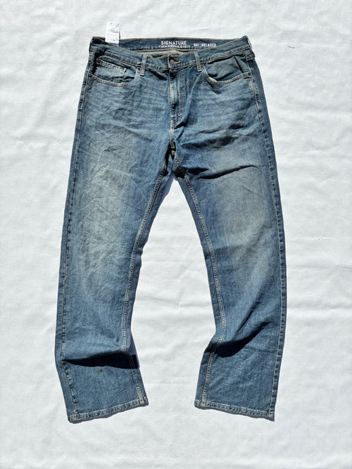 vintage Signature Levi's by Strauss Size 36 x 34